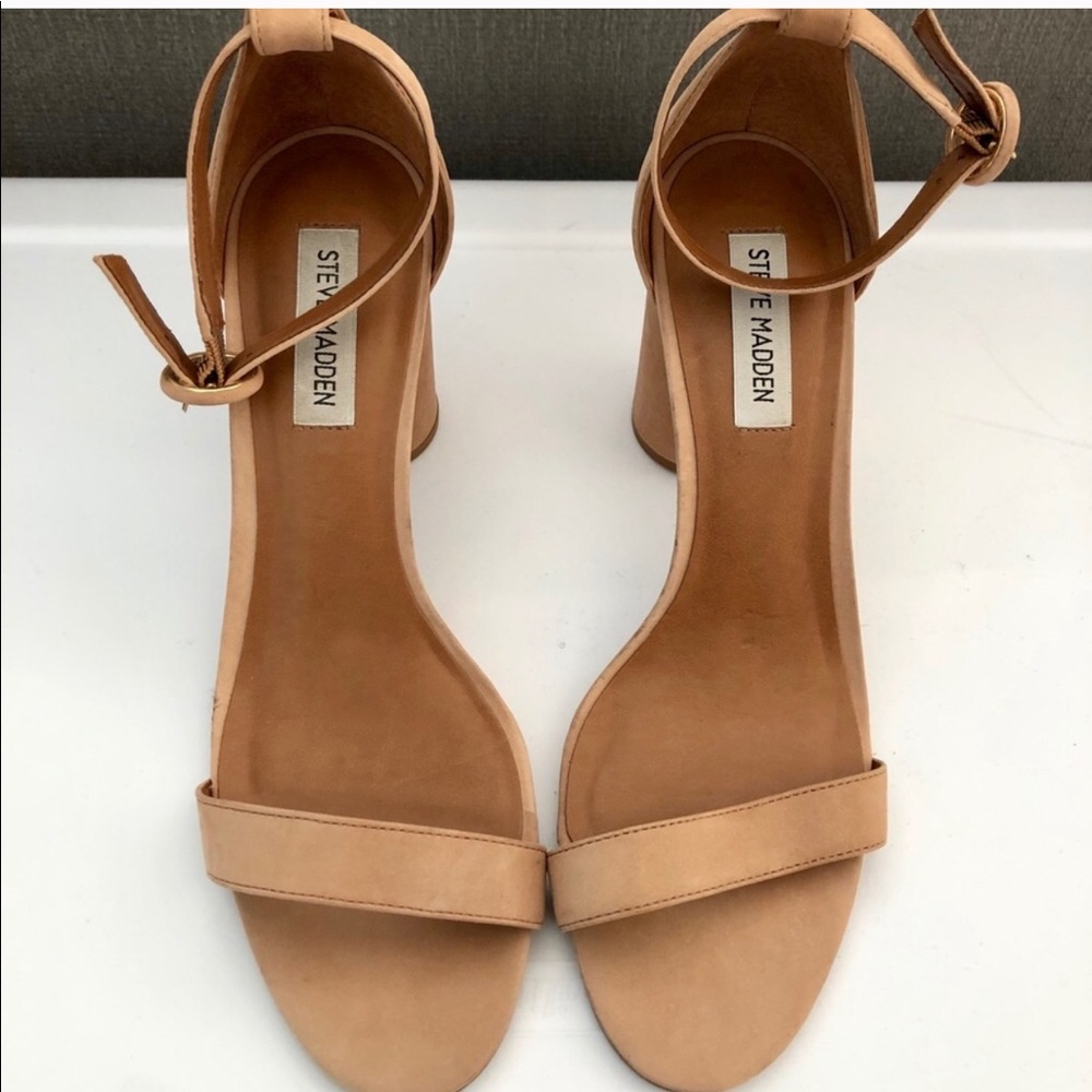 Steve Madden Tan Sandals